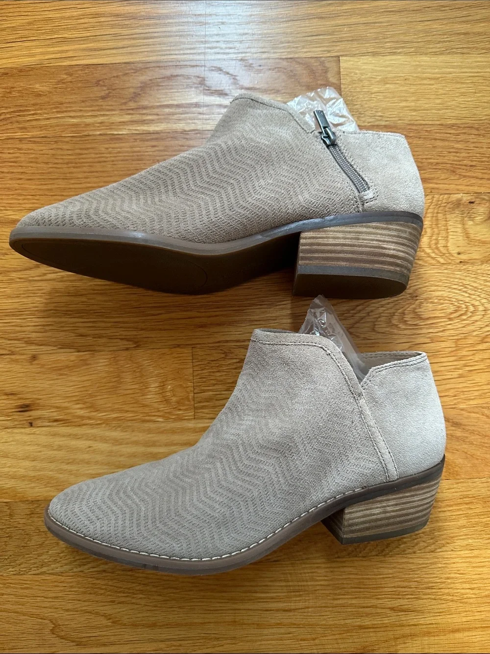 Lucky Brand Tan Suede Ankle Booties size 10; like new suede perforated